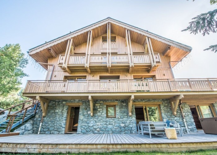 22. Exterior