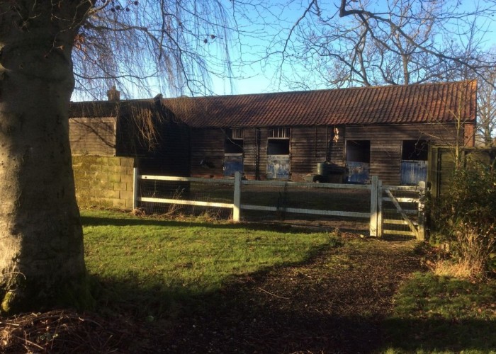 9. Barn