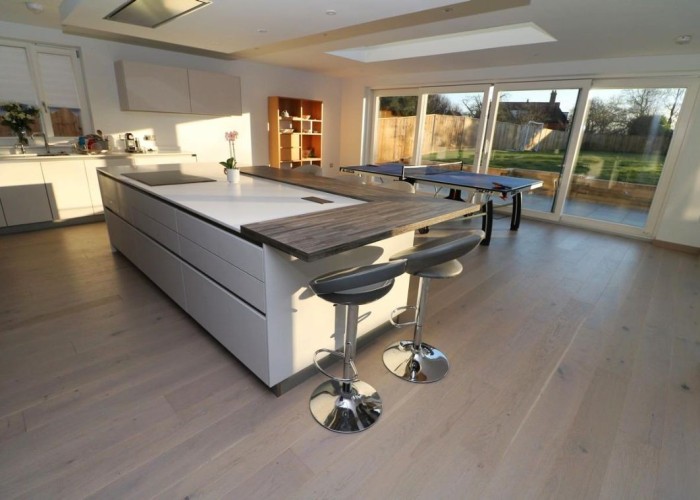 2. Kitchen (With Island)