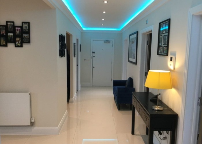 2. Hallway, Coronavirus-Friendly