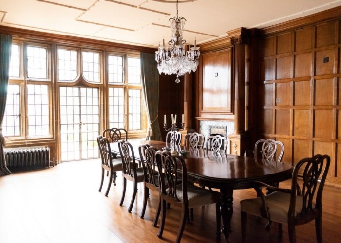 15. Diningroom