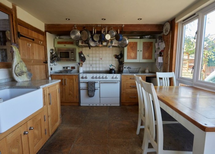 3. Kitchen, Kitchen With Table