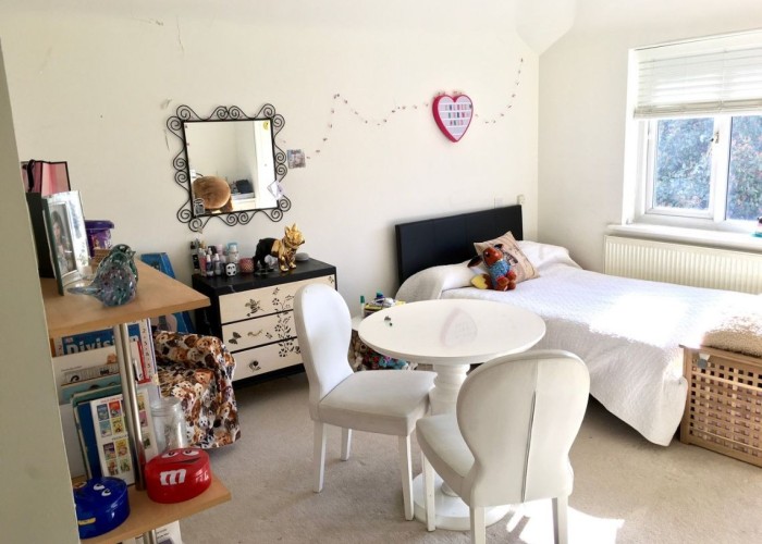17. Bedroom (Childrens)