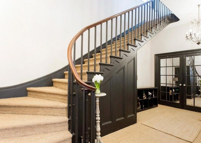 5. Staircase (Sweeping)