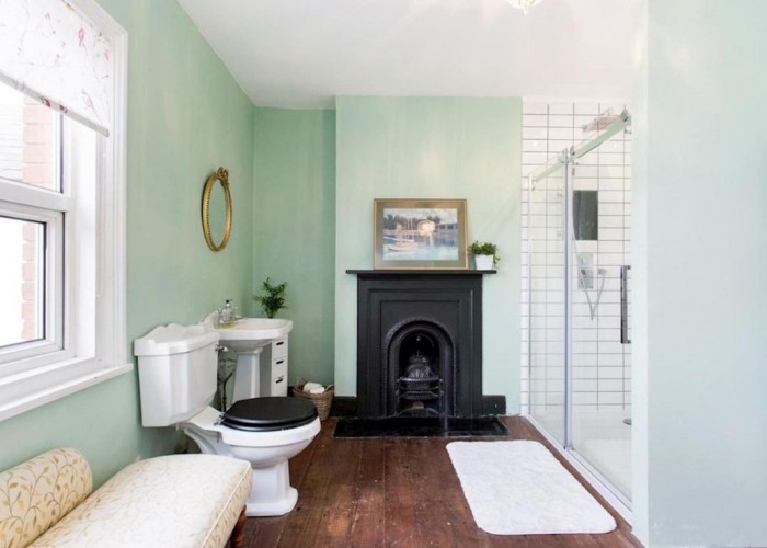 13. Bathroom, Fireplace