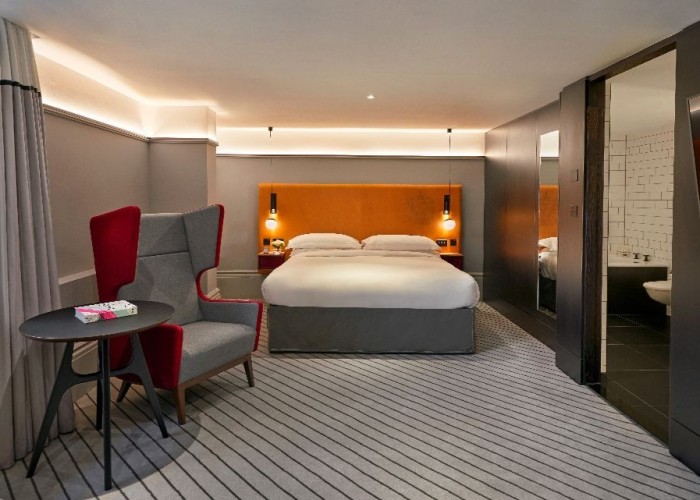 10. Hotel Room, Bedroom (Double)