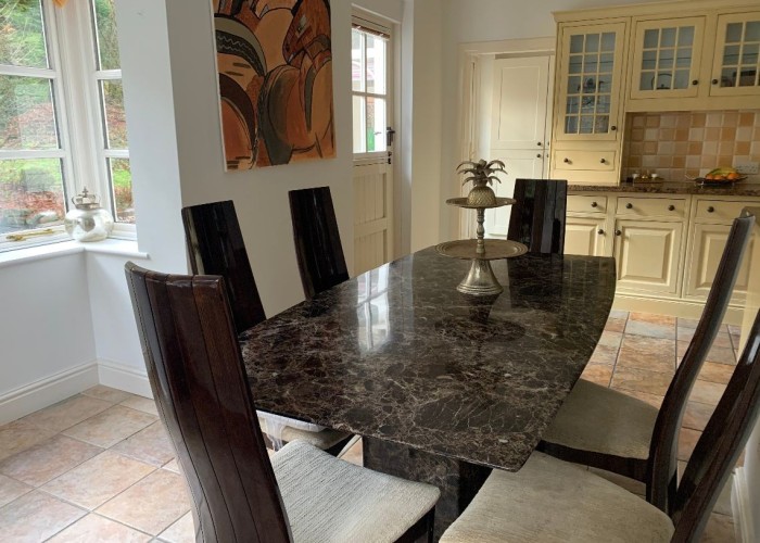 7. Diningroom