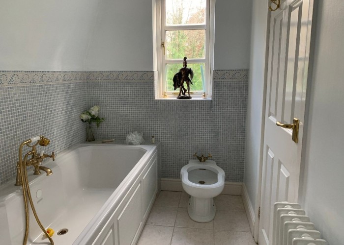 18. Bathroom