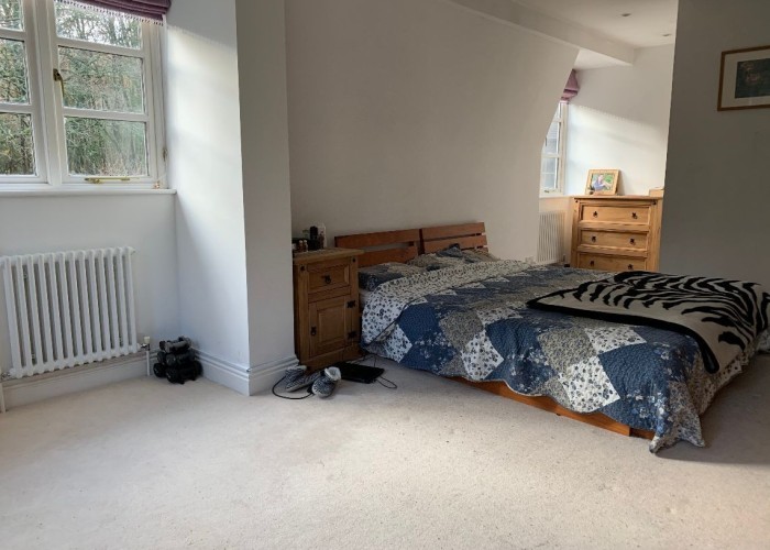 17. Bedroom (Master/En-Suite)