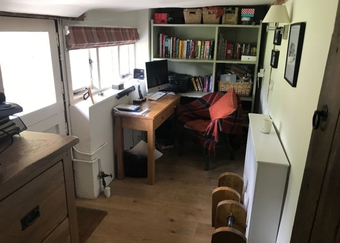 11. Home Office / Study