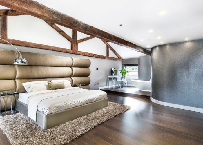 19. Bedroom (Master/En-Suite)