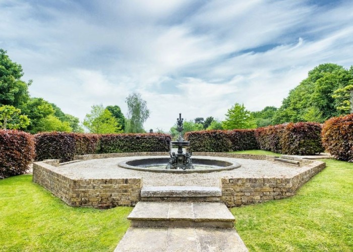 42. Water Feature, Fountain