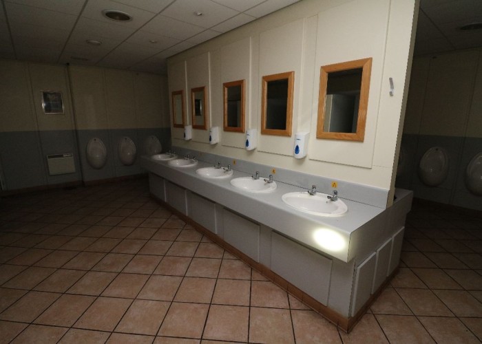 20. Toilet / Toilet Block