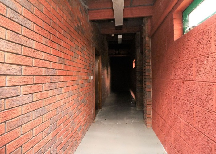 31. Hallway
