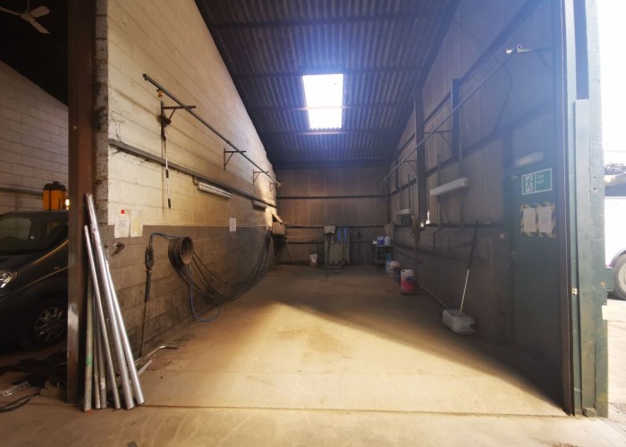 5. Barn, Workshop
