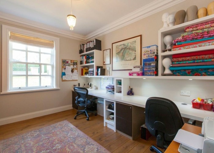 12. Home Office / Study