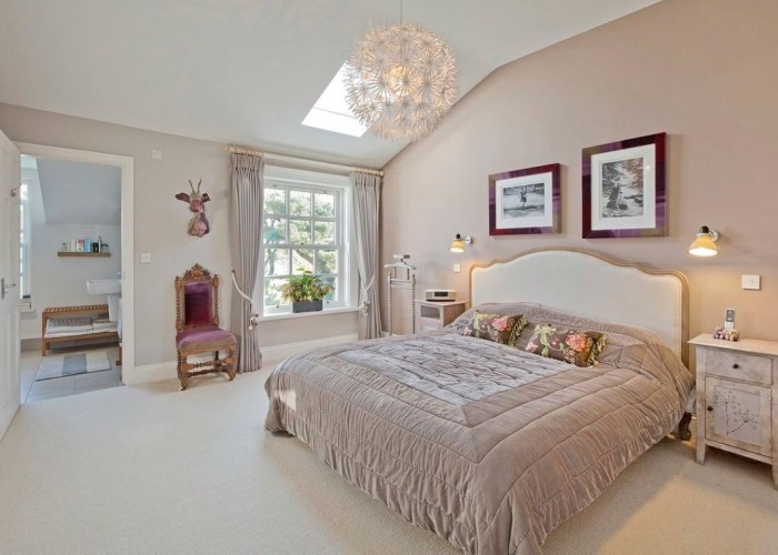 7. Bedroom (Master/En-Suite)
