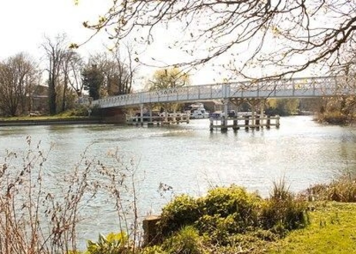12. Lake / Pond