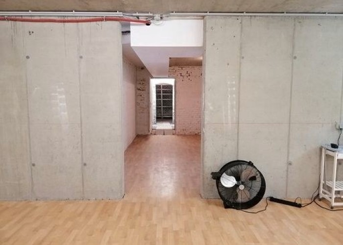 1. 