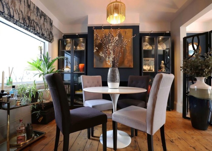 5. Diningroom