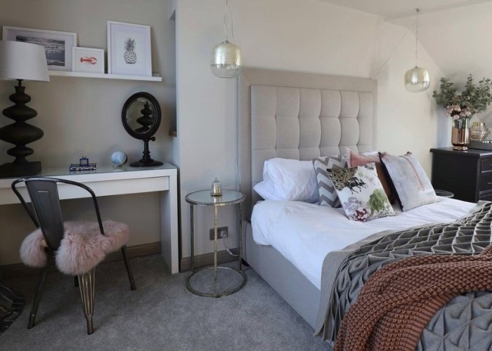 13. Bedroom (Double)