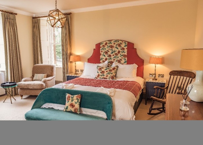 6. Bedroom (Master/En-Suite)