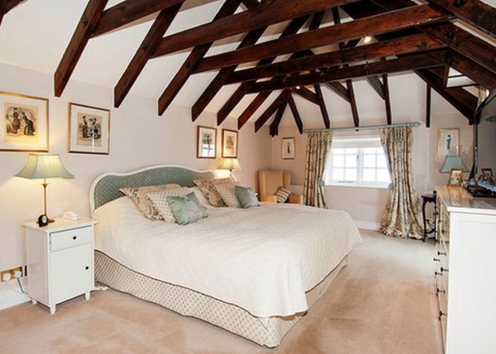 13. Bedroom (Double)
