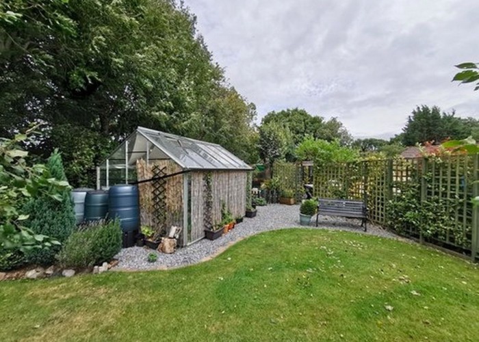 20. Shed