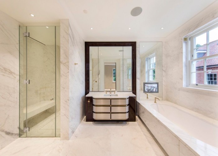 12. Bathroom (Large), Bathroom (Shower and bath)