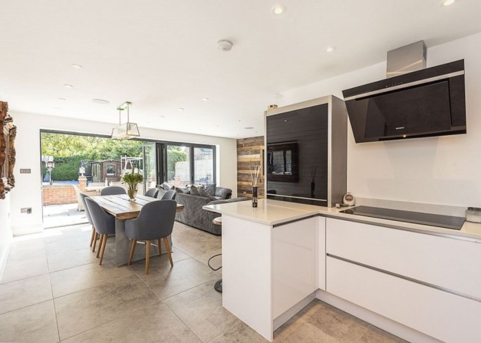 4. Open-plan, Bi-Fold Doors