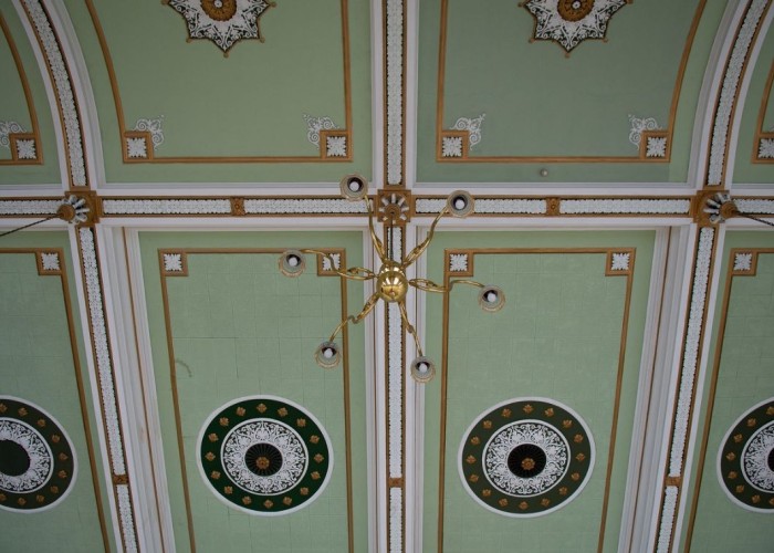 16. Styled Ceiling