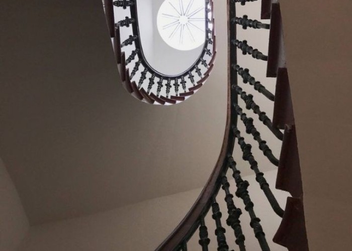 10. Staircase (Spiral)