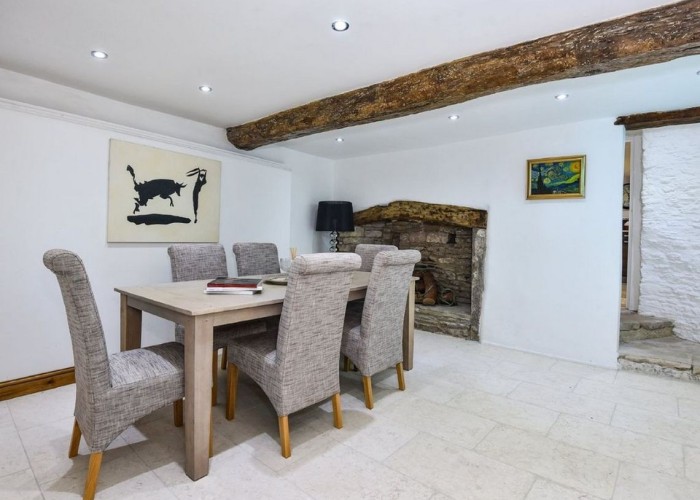 3. Diningroom
