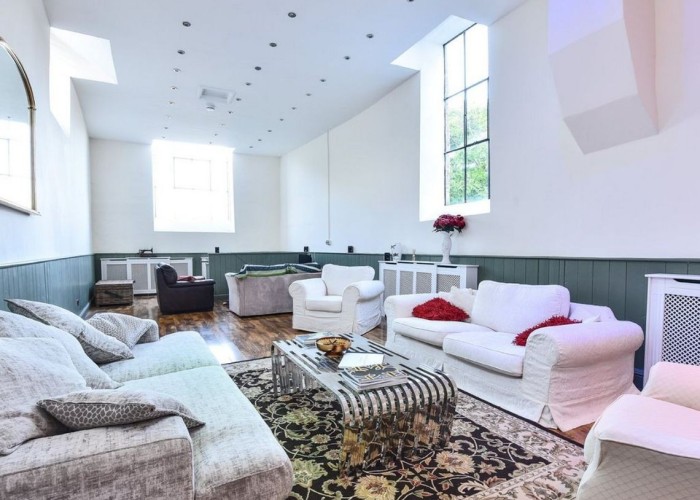 6. Livingroom