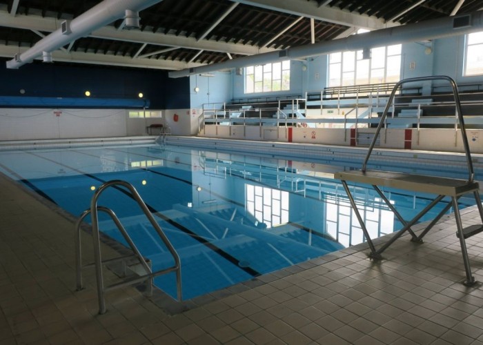 8. Swimming-pool