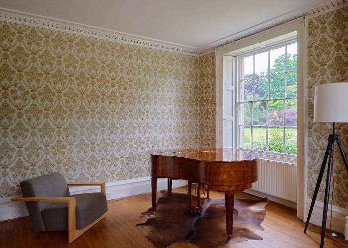 7. Piano