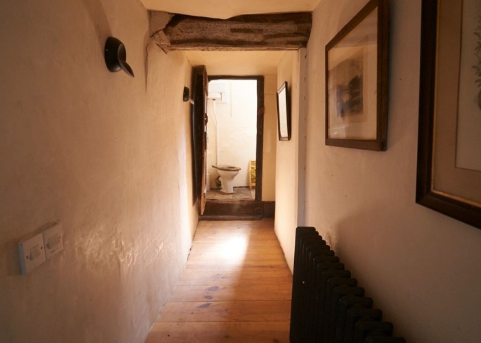 20. Hallway, Toilet