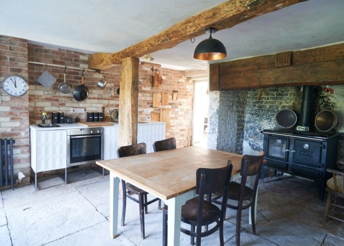 4. Kitchen With Table