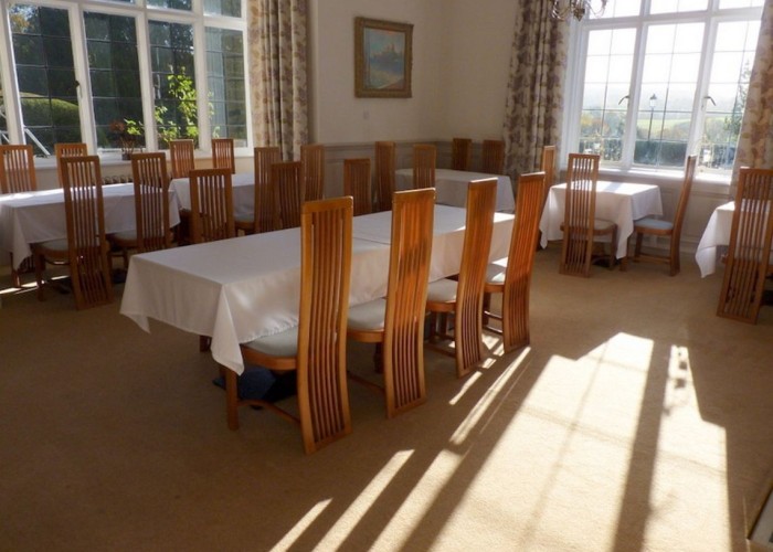 6. Diningroom