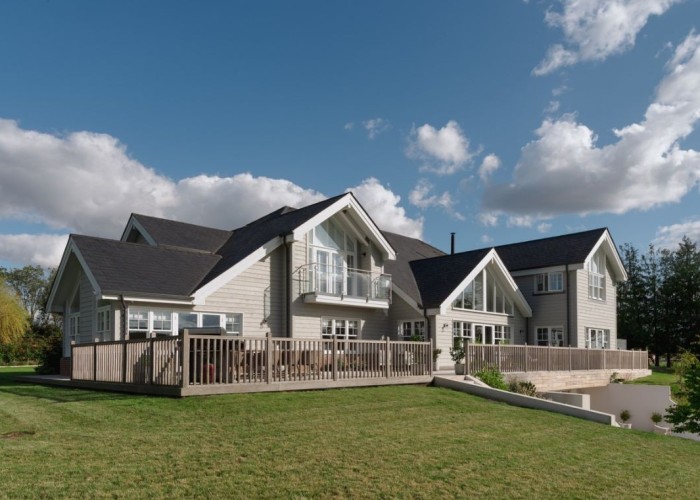 6. Patio / Veranda, Coronavirus-Friendly