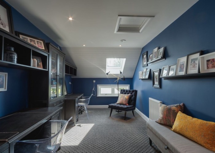 11. Home Office / Study