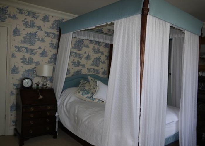 32. Bedroom (Master/En-Suite)