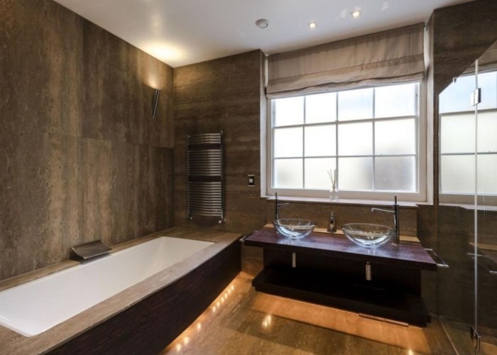 10. Bathroom (Large), Bathroom (2 sinks), Bathroom (Shower and bath)