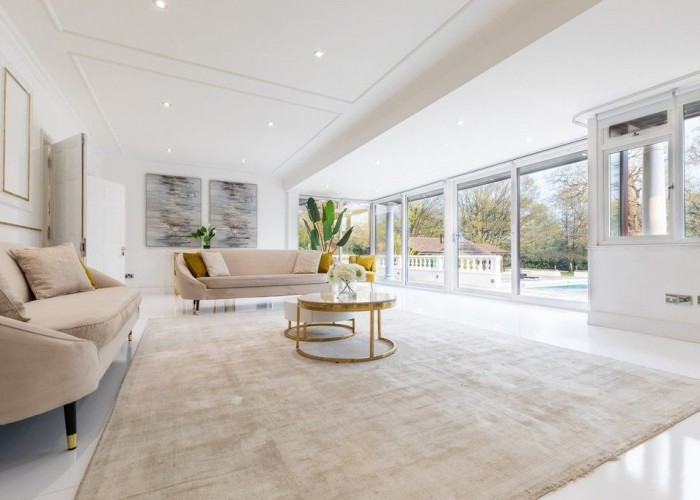 17. Livingroom, Bi-Fold Doors