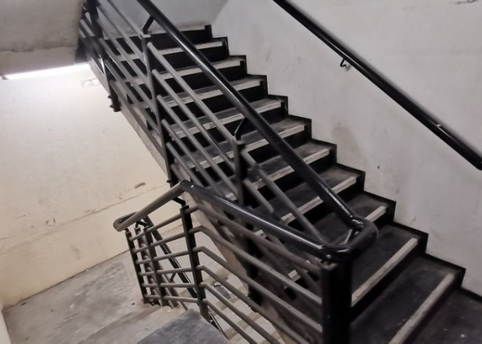 12. Staircase (Industrial)