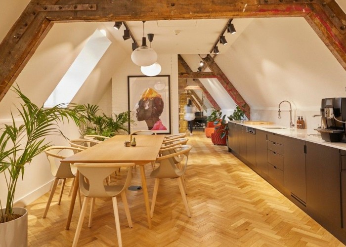 18. Kitchen