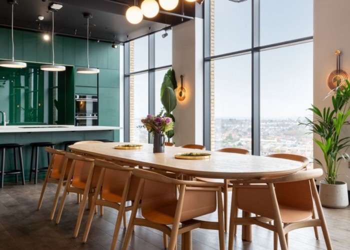14. Diningroom