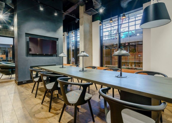16. Diningroom
