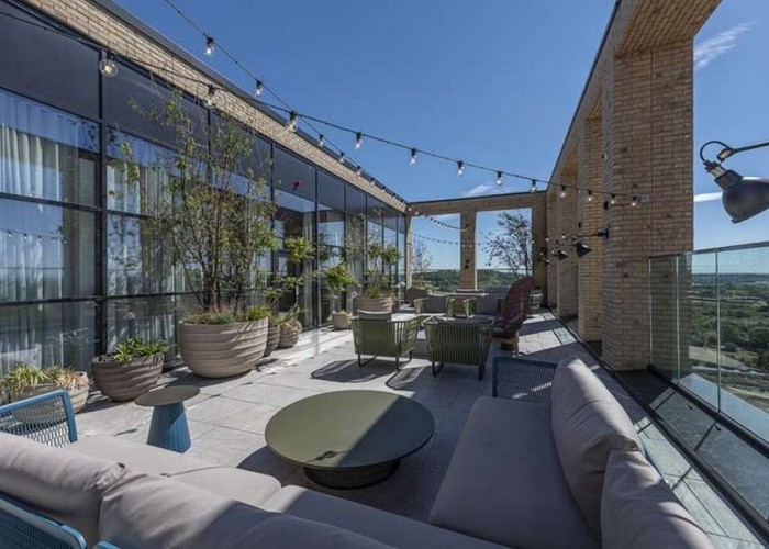 24. Rooftop, Patio / Veranda