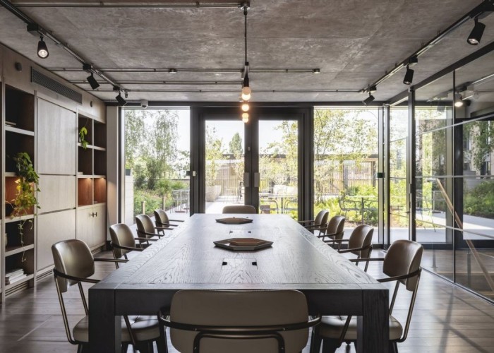 13. Meeting Room